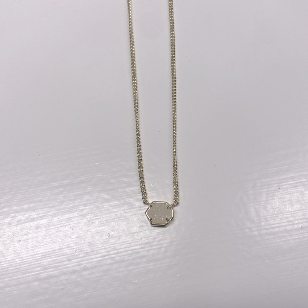 Kendra Scott Necklace